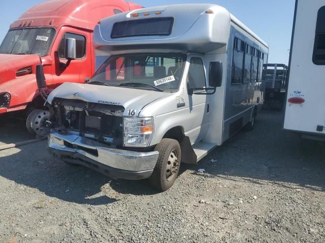 2018 Ford Econoline E450 Super Duty Cutaway Van