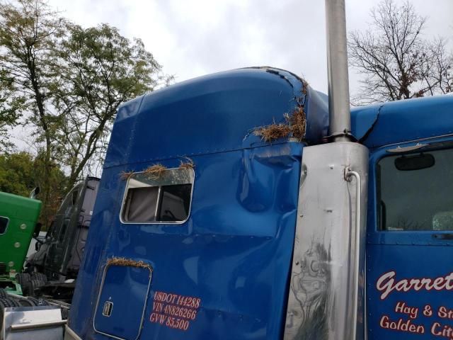 2004 Peterbilt 379