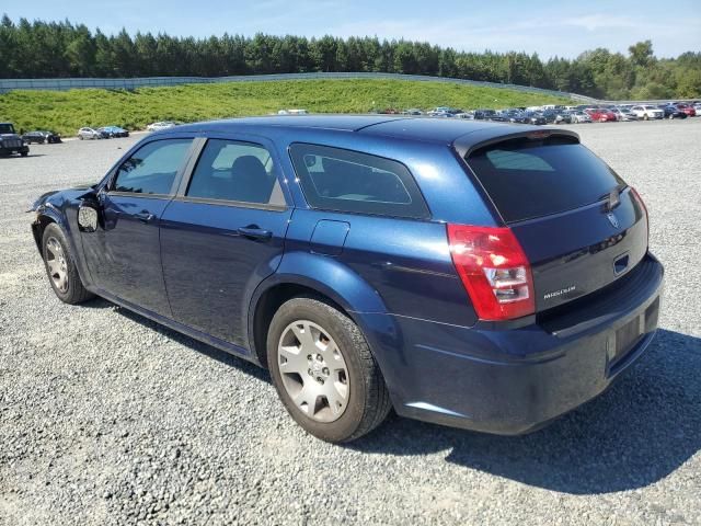 2005 Dodge Magnum SE