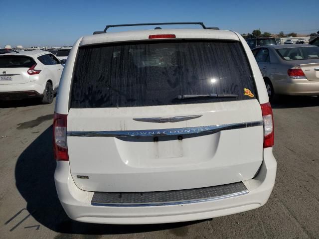 2012 Chrysler Town & Country Touring