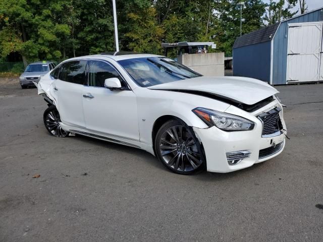 2017 Infiniti Q70 3.7