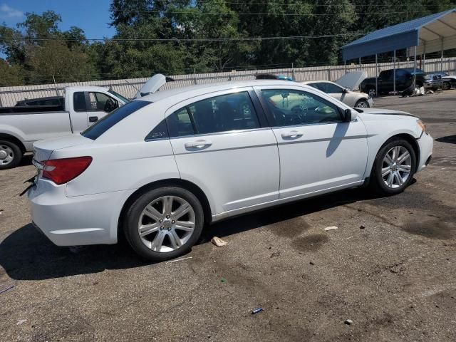 2013 Chrysler 200 LX