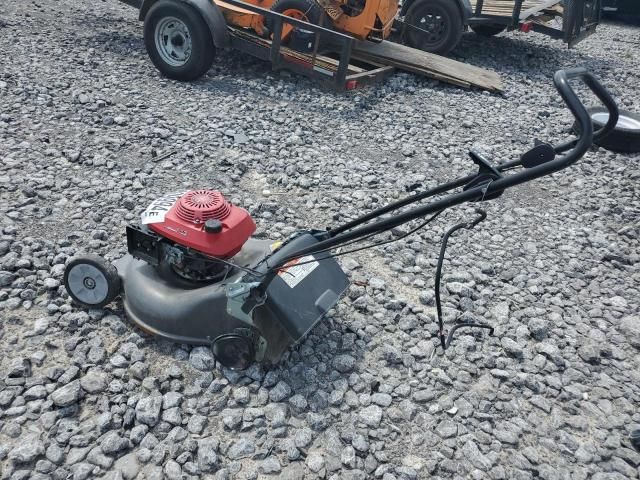 2000 Honda Mower