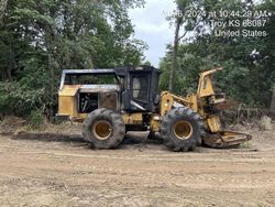 Salvage trucks for sale at Kansas City, KS auction: 2005 Hjxh 670