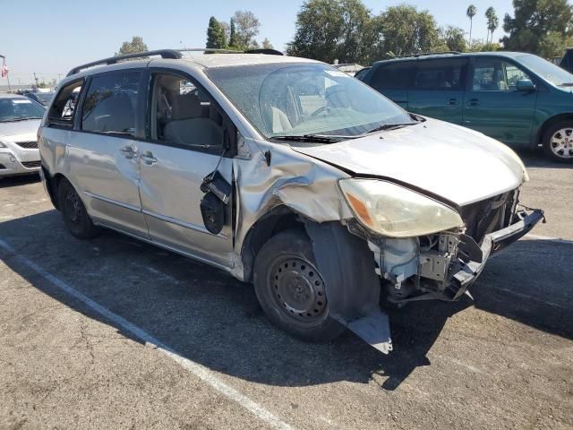 2005 Toyota Sienna CE