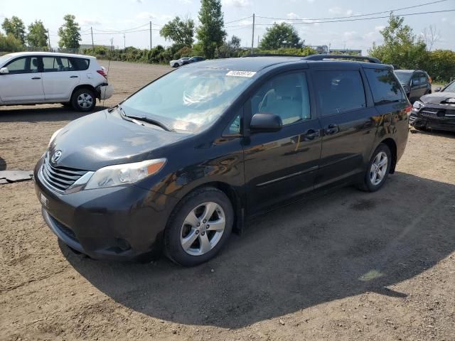 2014 Toyota Sienna LE