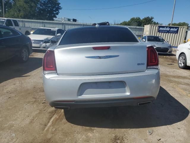 2019 Chrysler 300 Touring