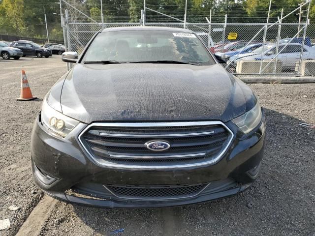 2015 Ford Taurus Limited