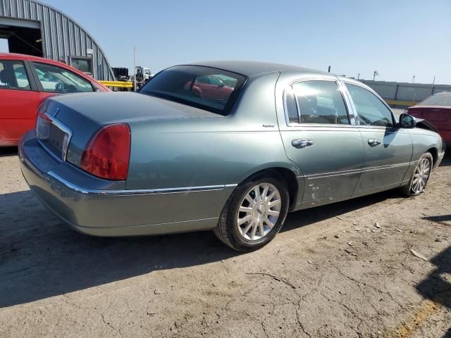 2006 Lincoln Town Car Signature