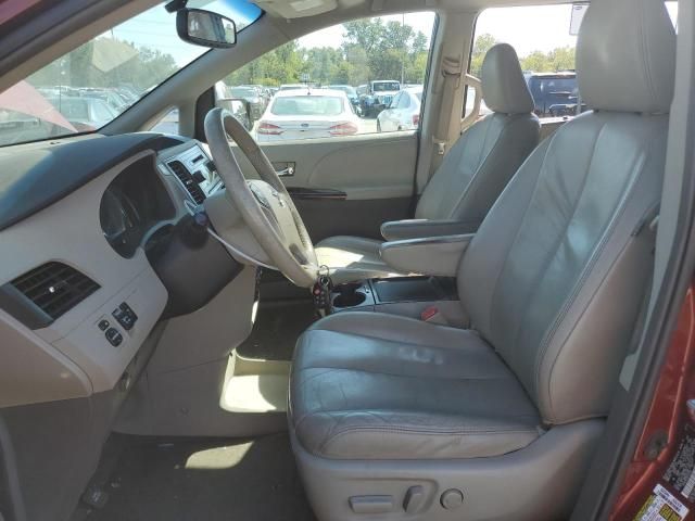 2011 Toyota Sienna XLE