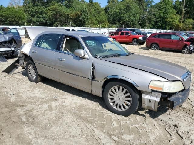 2003 Lincoln Town Car Executive