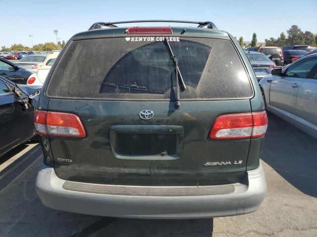 2003 Toyota Sienna LE