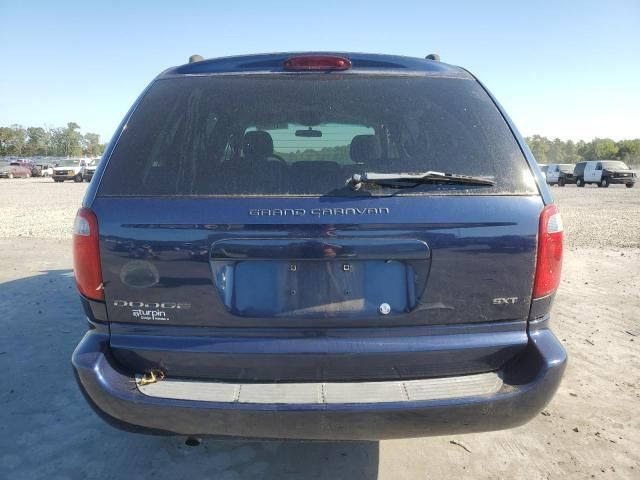 2005 Dodge Grand Caravan SXT