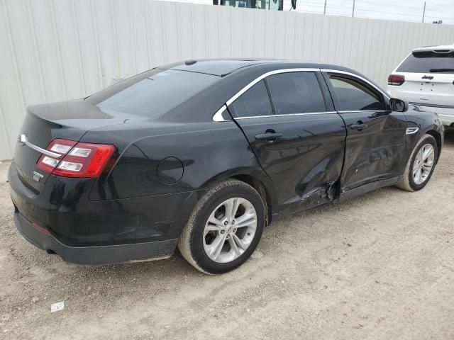 2016 Ford Taurus SE