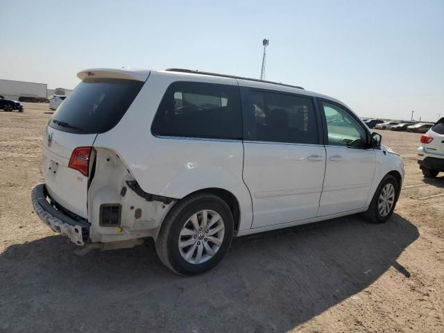 2014 Volkswagen Routan SE