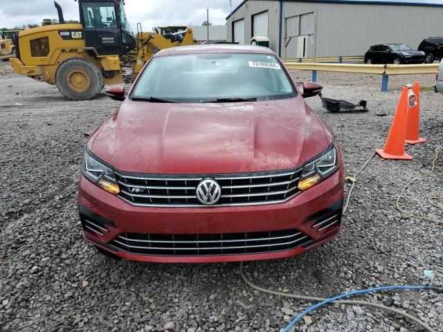 2017 Volkswagen Passat R-Line