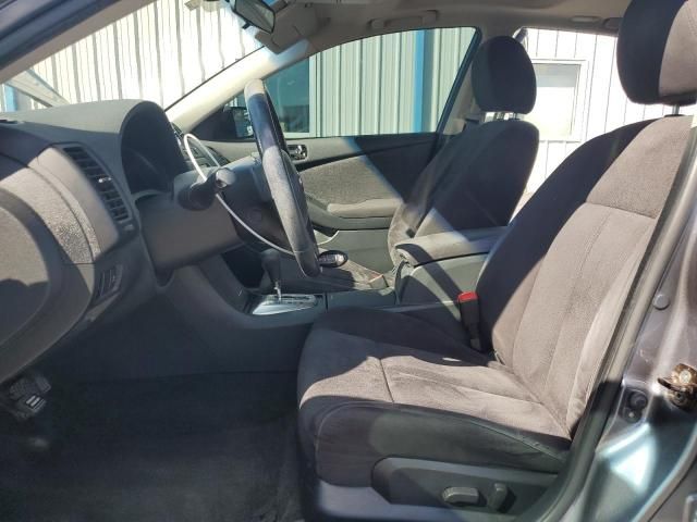 2010 Nissan Altima Base