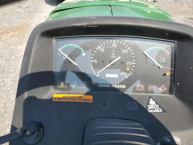 2000 John Deere 4200