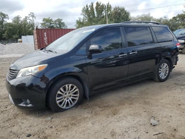 2013 Toyota Sienna XLE