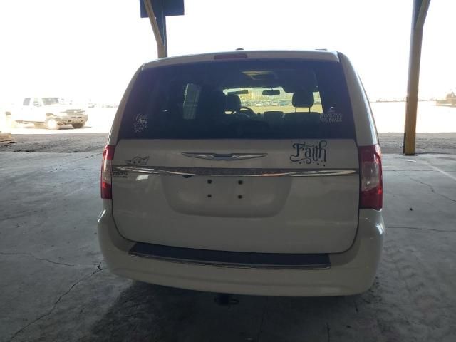 2015 Chrysler Town & Country Touring