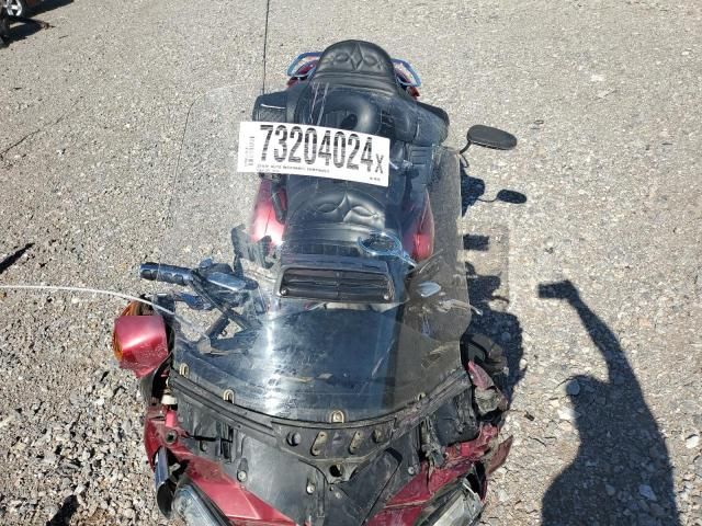 2004 Honda GL1800