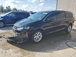 Chrysler Pacifica Touring Vehiculos salvage en venta: 2020 Chrysler Pacifica Touring