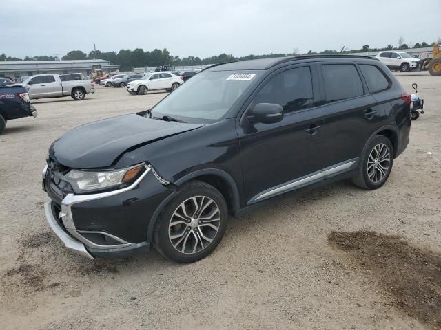 2016 Mitsubishi Outlander SE