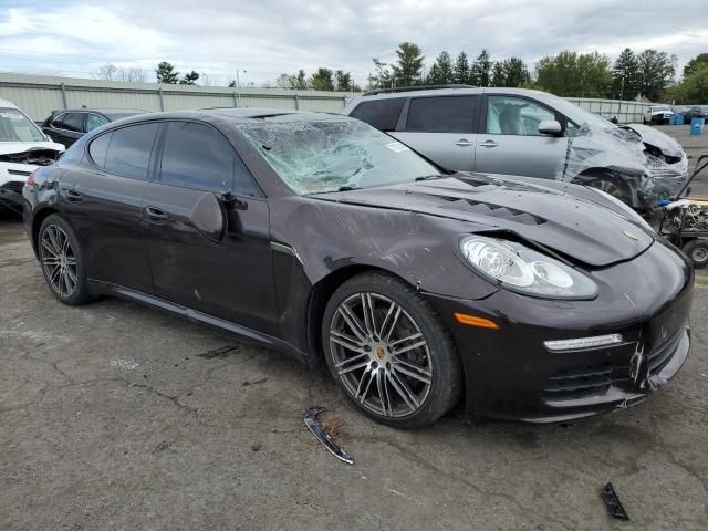 2016 Porsche Panamera 2