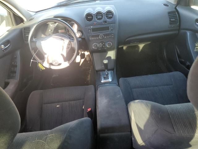 2010 Nissan Altima Base