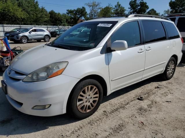 2009 Toyota Sienna XLE