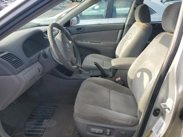 2004 Toyota Camry LE