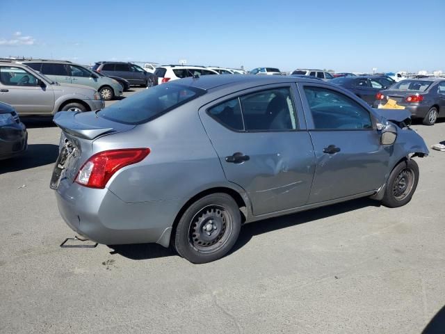 2013 Nissan Versa S