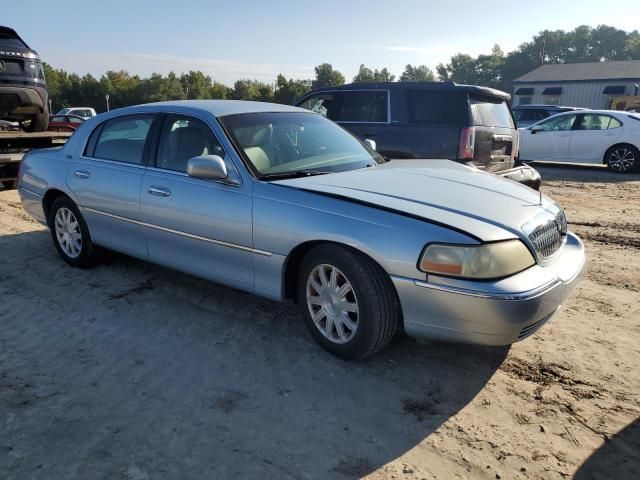 2011 Lincoln Town Car Signature Limited