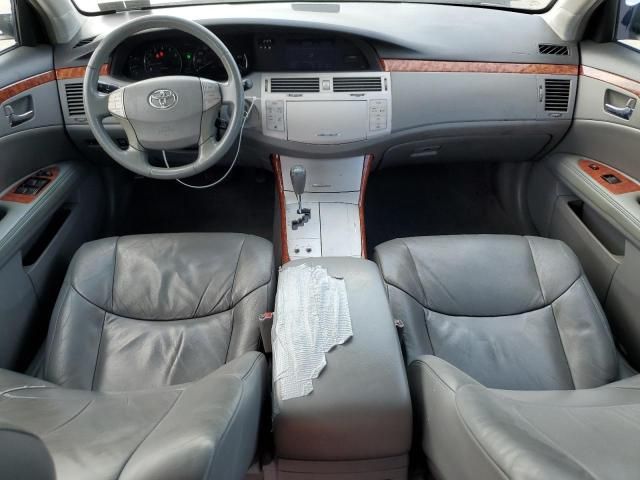 2005 Toyota Avalon XL