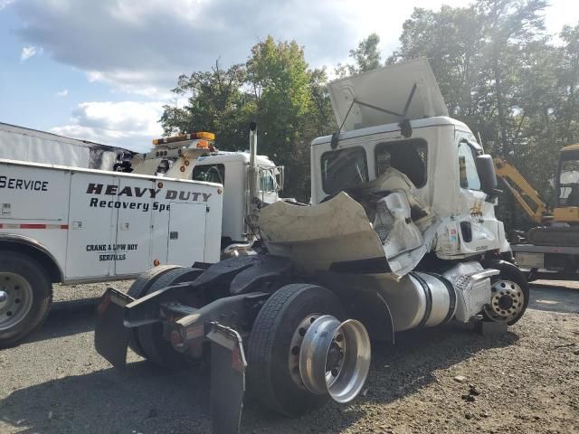 2023 Freightliner Cascadia 126