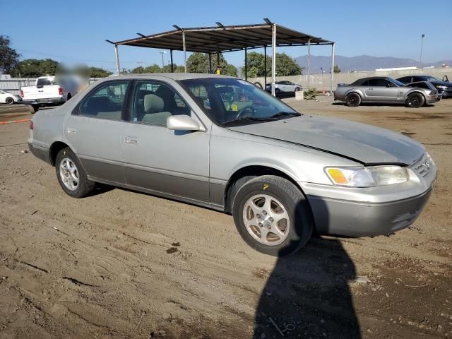 1999 Toyota Camry LE