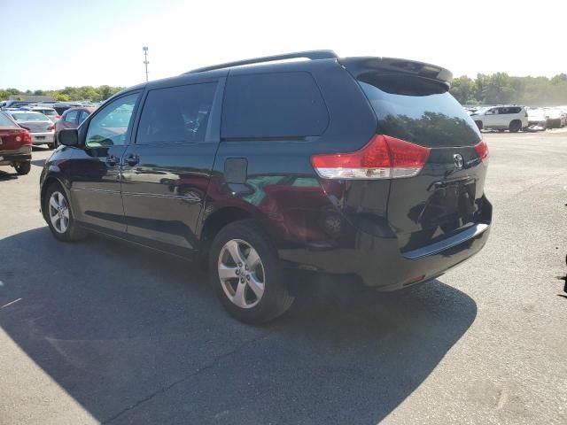 2014 Toyota Sienna LE