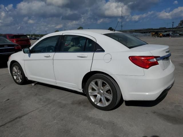 2013 Chrysler 200 LX