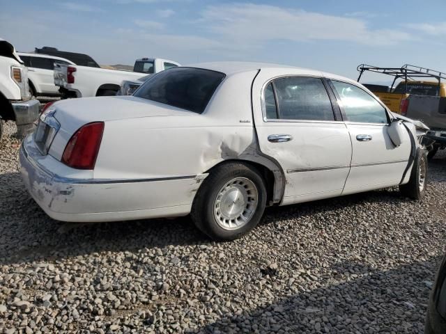 1999 Lincoln Town Car Executive