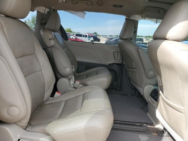 2015 Toyota Sienna XLE