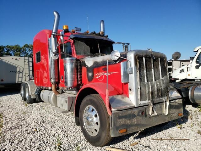 2010 Peterbilt 389