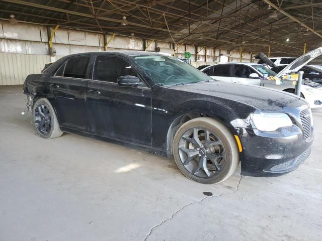 2023 Chrysler 300 Touring