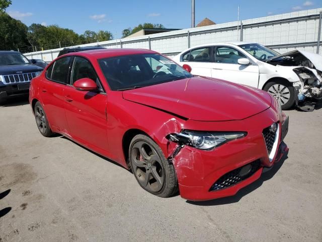 2017 Alfa Romeo Giulia Q4