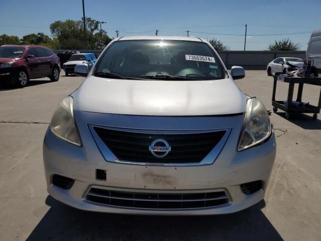 2013 Nissan Versa S