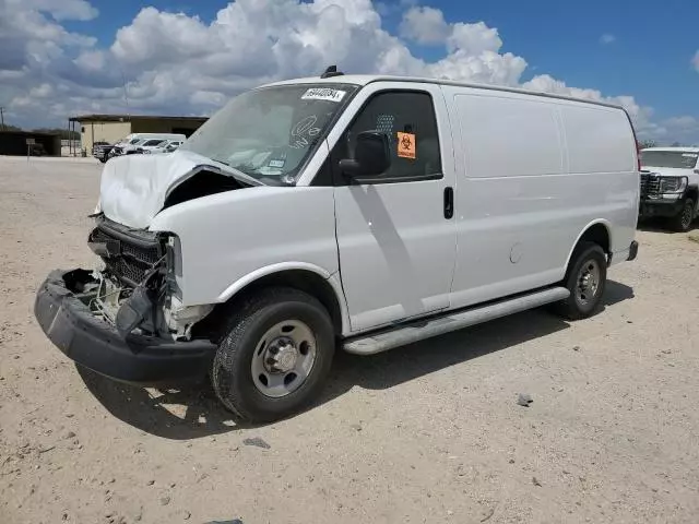 2020 Chevrolet Express G2500