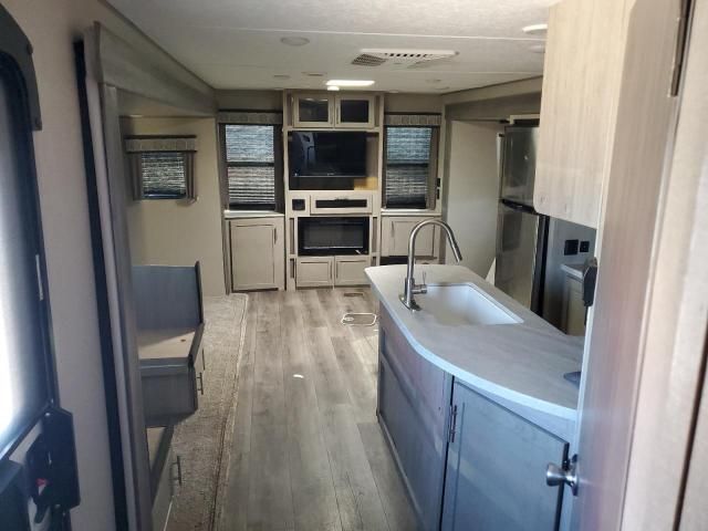 2022 Coachmen Catalina