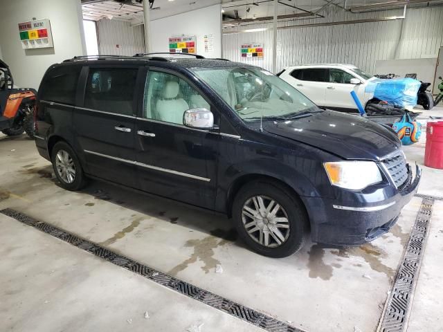 2010 Chrysler Town & Country Limited