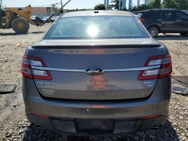 2013 Ford Taurus SEL