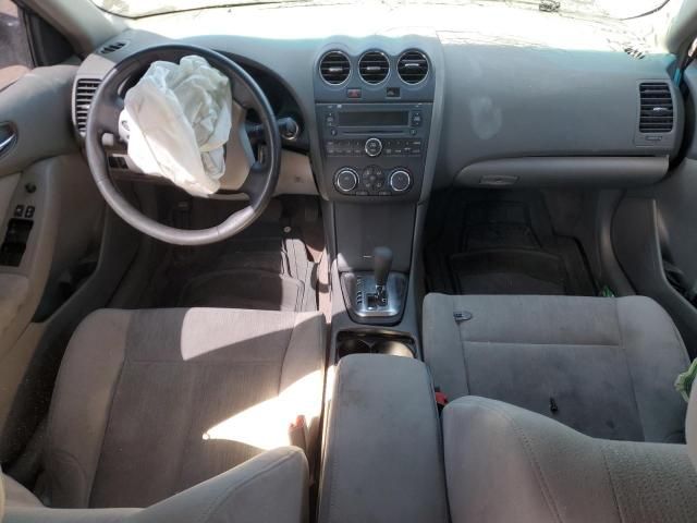 2010 Nissan Altima Base