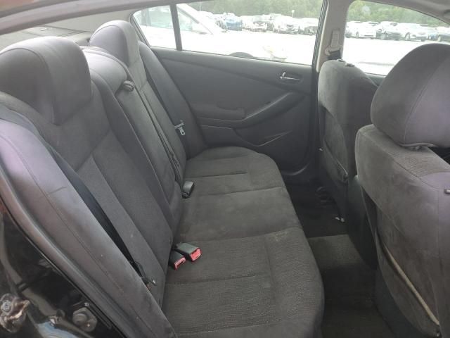 2010 Nissan Altima Base